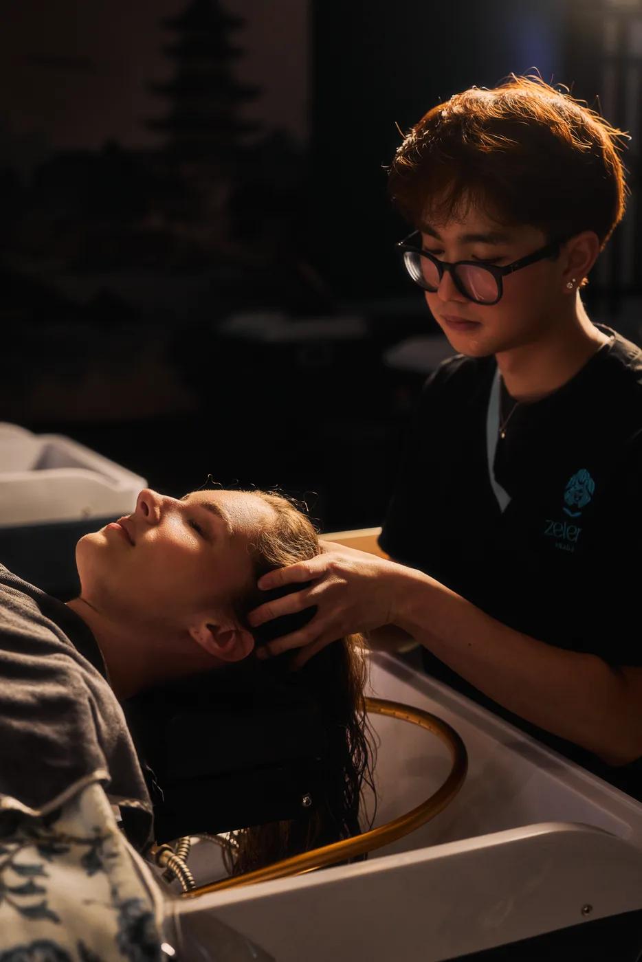 A slow, relaxing scalp massage at Zelene Head Spa